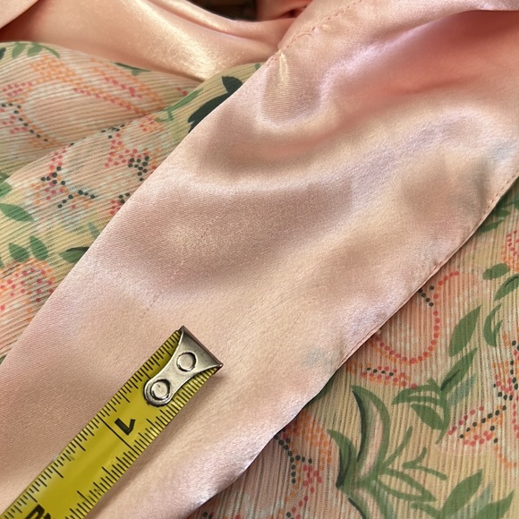 Victoria’s Secret Vintage Gold Label Sheer/Satin Trim Robe - Picture 7 of 7